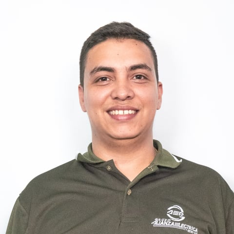 Retrato de un integrante del equipo de Grupo AER